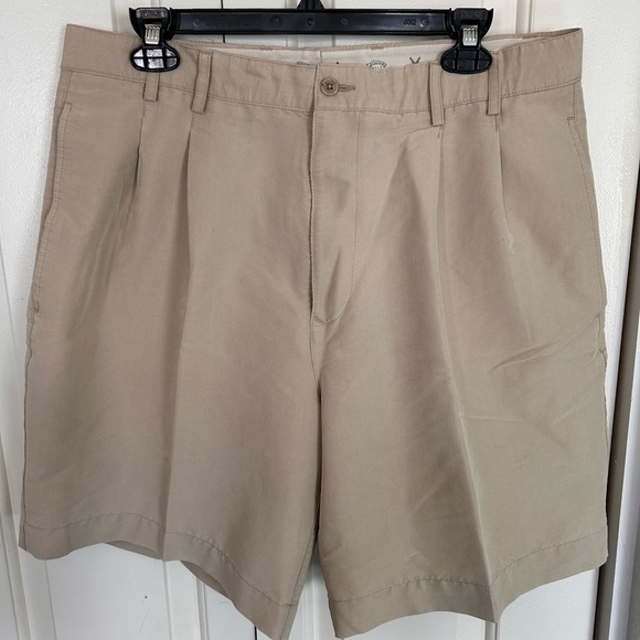 Callaway Golf Shorts Mens Tan color size 36 - Picture 1 of 10